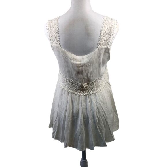 RAGA NWT White Sleeveless Boho Crochet Top Size S - Picture 2 of 10
